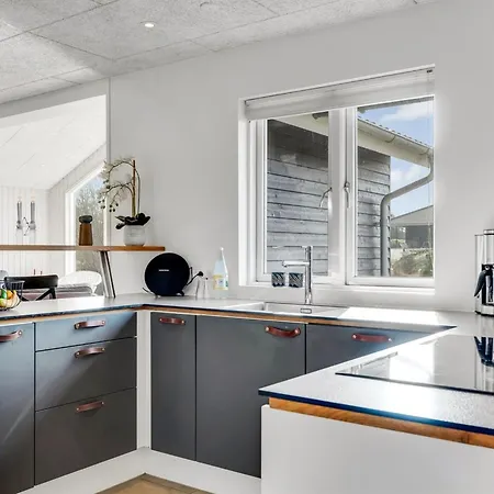 Aava - 600m To The Fjord By Interhome Feriehus Højslev