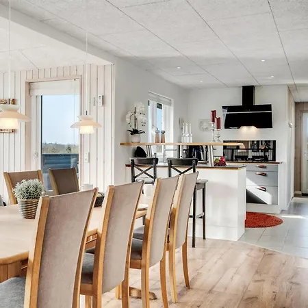 Aava - 600m To The Fjord By Interhome