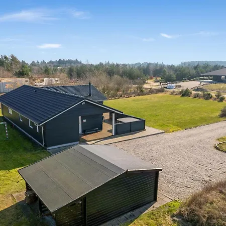 Aava - 600m To The Fjord By Interhome * Højslev