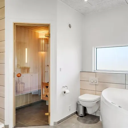 Aava - 600m To The Fjord By Interhome Feriehus *